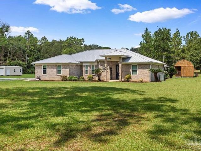 House for sale in Pace, Florida