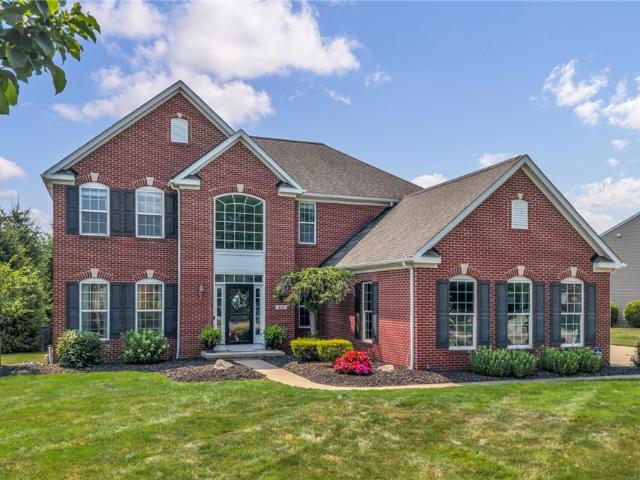House for sale in Summit, Ohio