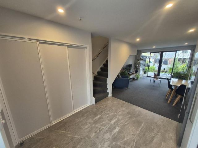 Townhouse for rent in Saint Albans, Canterbury
