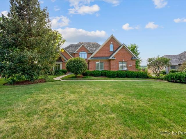 House for sale in Mchenry, Illinois