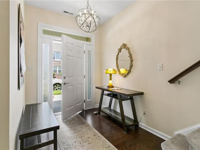 Townhouse for sale in Virginia