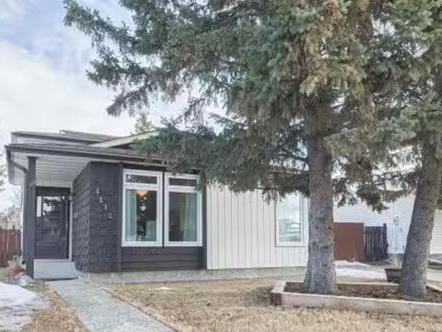 House for sale in Rolly View, Alberta