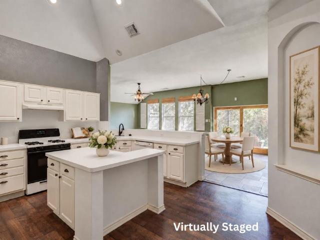 House for sale in Ridgepointe, The Colony