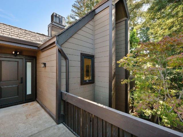 Condo for sale in Charleston Meadows, Palo Alto