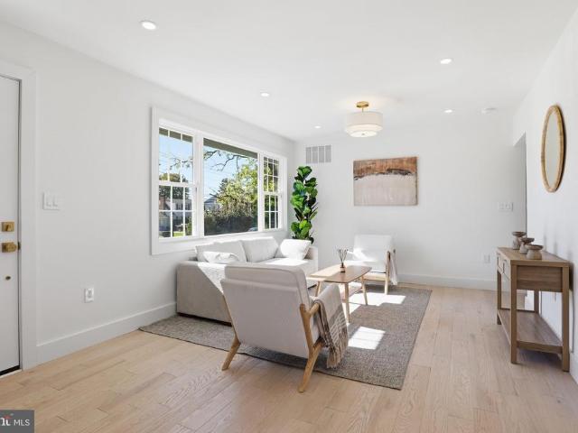 House for sale in Kensington Estates, Bethesda