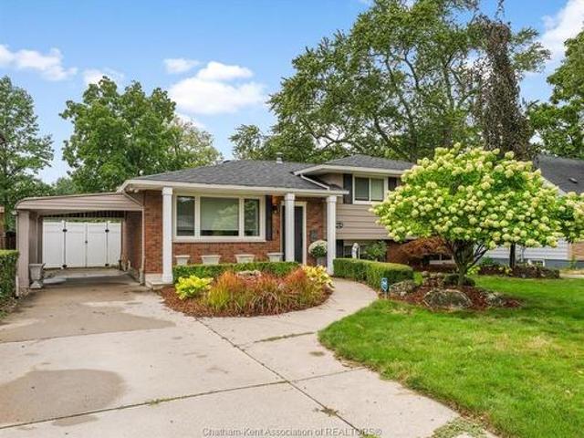 House for sale in South Windsor, Windsor