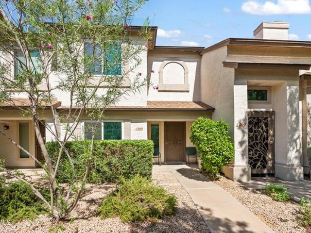 Townhouse for sale in Laveen, Arizona