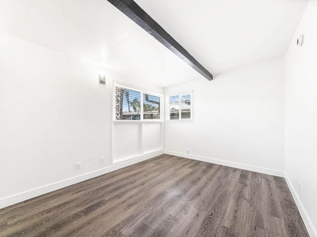 Apartment for rent in Canoga Park, California