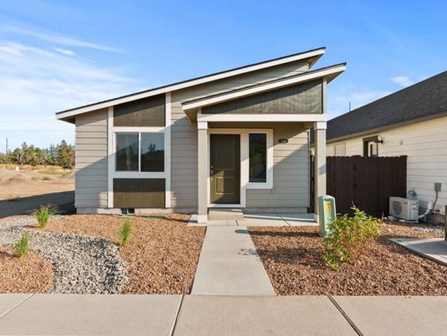 Townhouse for sale in Oregonia