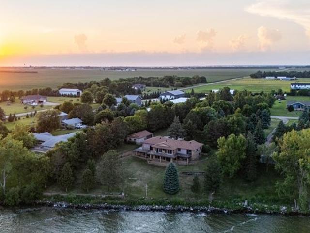 House for sale in Watertown, South Dakota