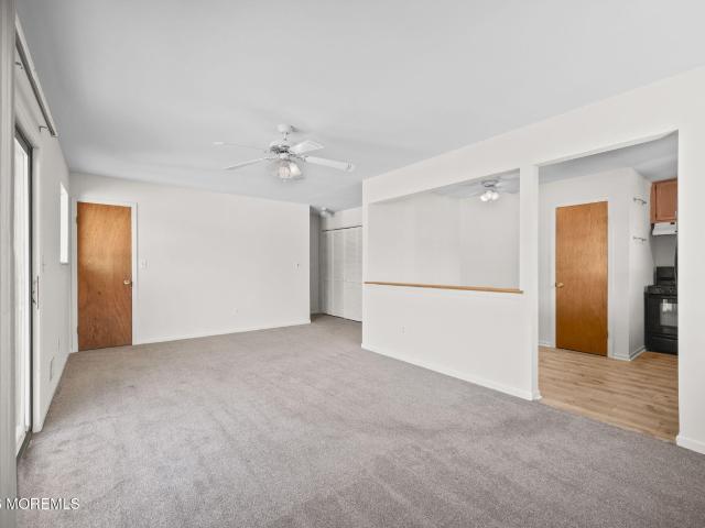 Condo for sale in North Brunswick, New Jersey