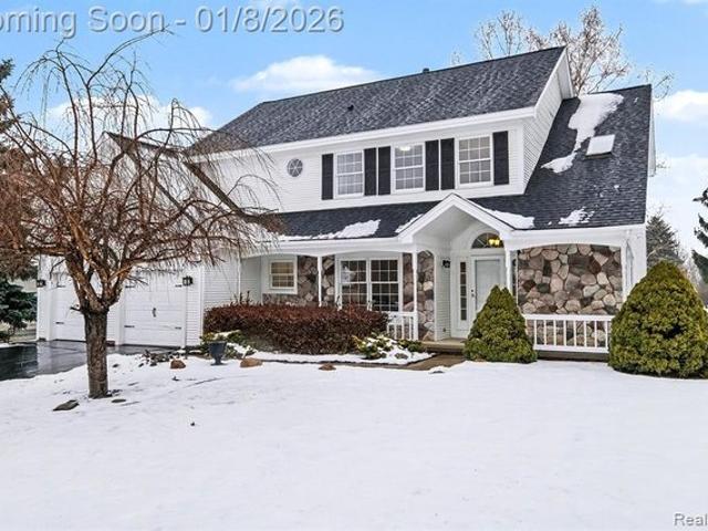 House for sale in Fenton, Michigan