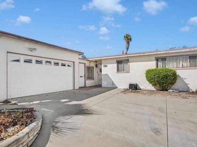 House for sale in Oceanside, San Diego County