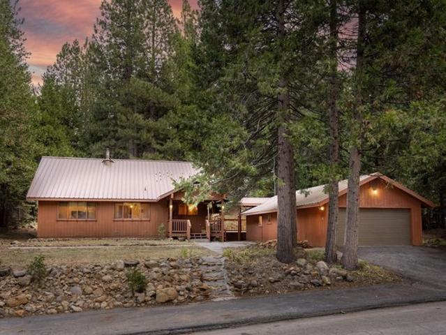 House for sale in Emigrant Gap, California