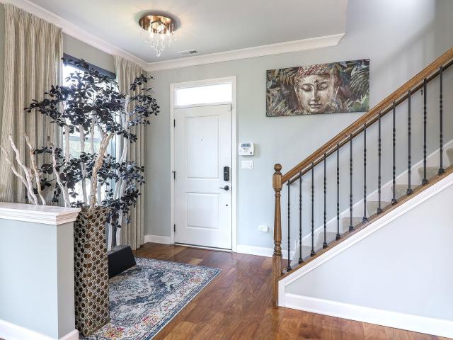 Townhouse for sale in Aurora, Illinois
