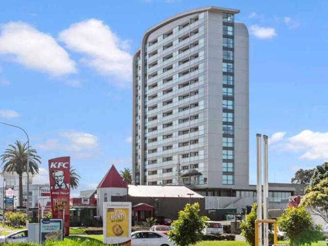 Apartment for sale in Manukau, Auckland