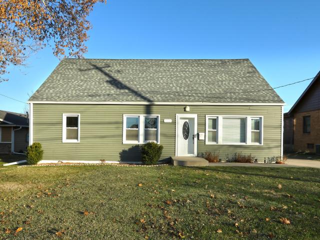 House for sale in Urbandale, Iowa