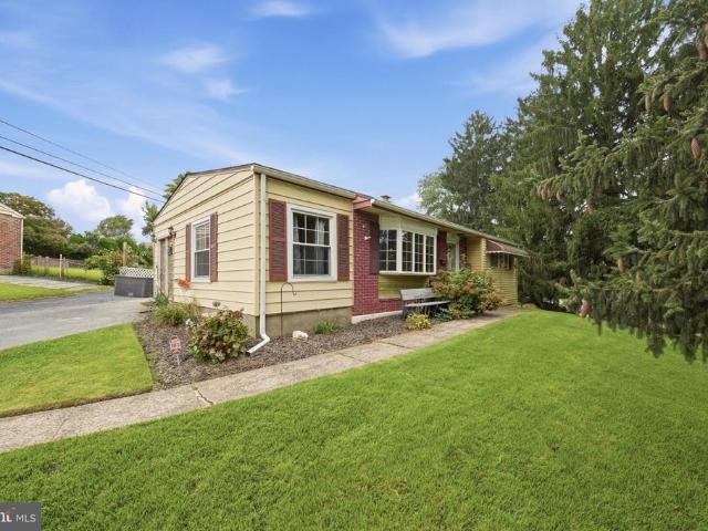 House for sale in Chester Plaza, Aston Township