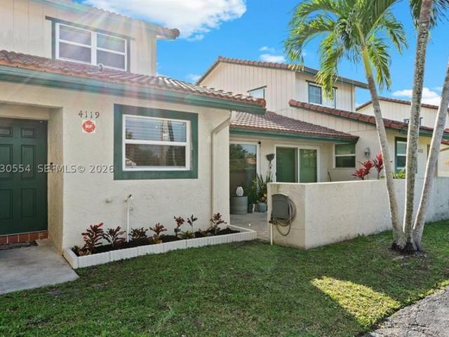 Townhouse for sale in Coral Springs, Florida