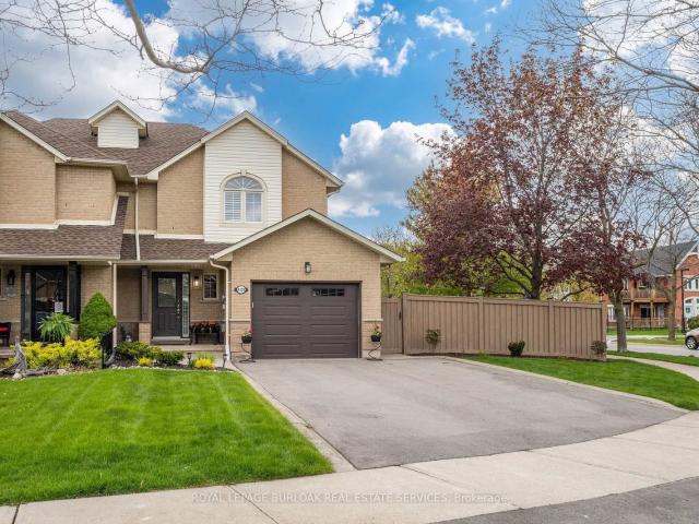Townhouse for sale in Woburn, Ontario