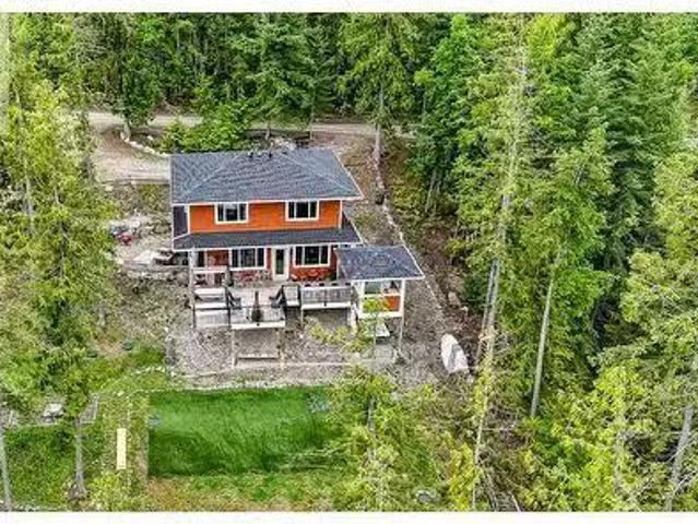 House for sale in Eagle Bay, Area C (Blind Bay/Sorrento)