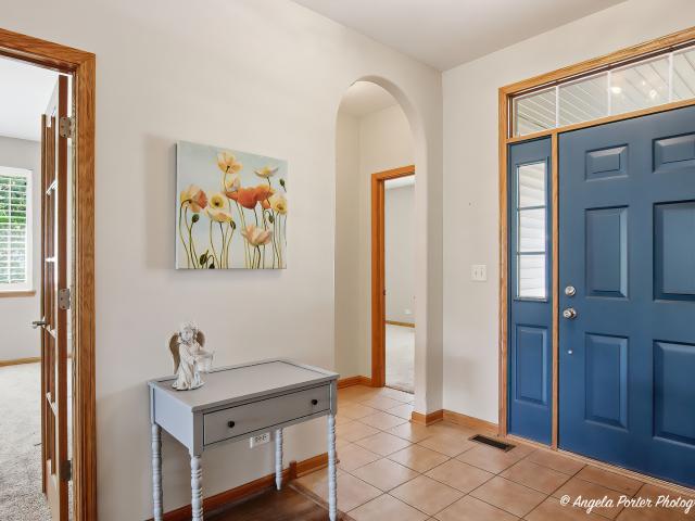 House for sale in Mchenry, Illinois