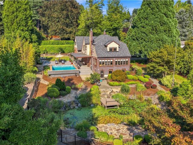House for sale in Glen Echo, Milwaukie