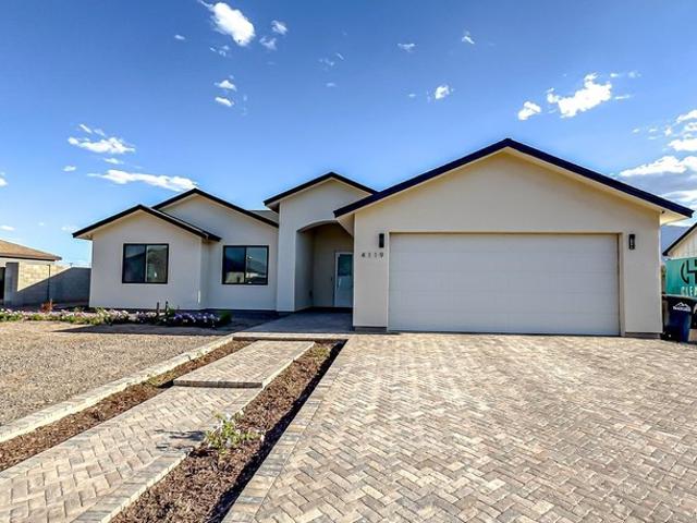House for sale in Thatcher, Arizona