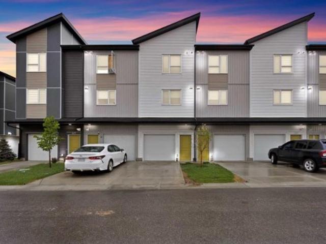Townhouse for sale in Redstone, Calgary