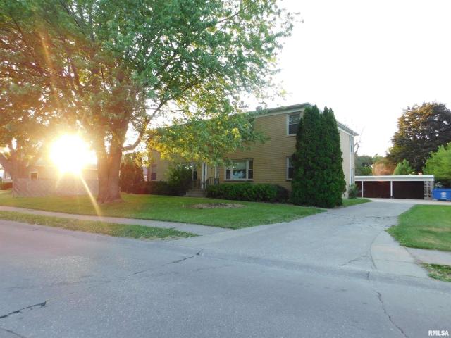 House for sale in East Moline, Illinois