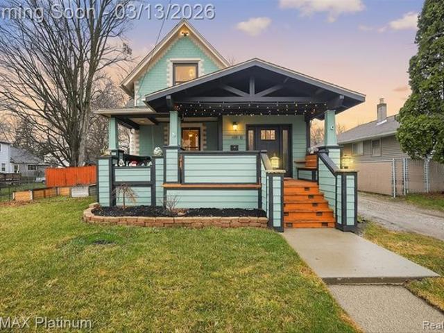 House for sale in Fenton, Michigan