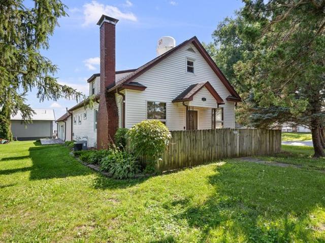 House for sale in Matherville, Illinois