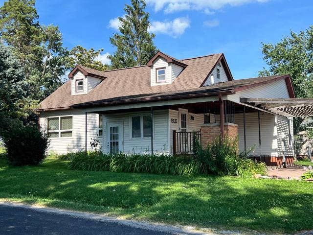 House for sale in Matherville, Illinois