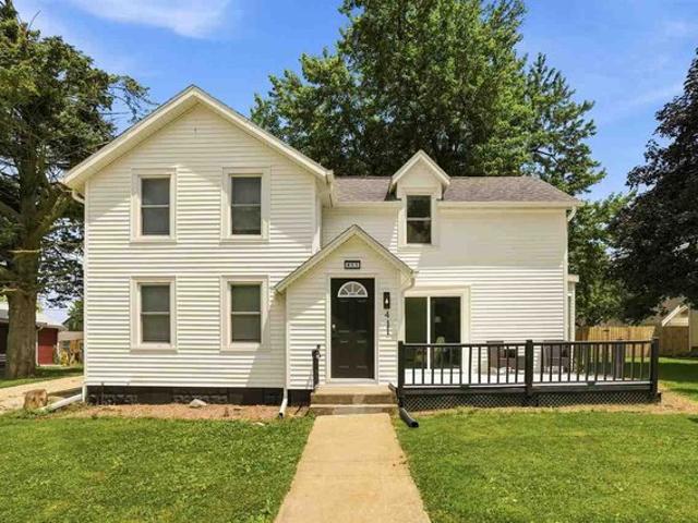 House for sale in Cedar, Iowa