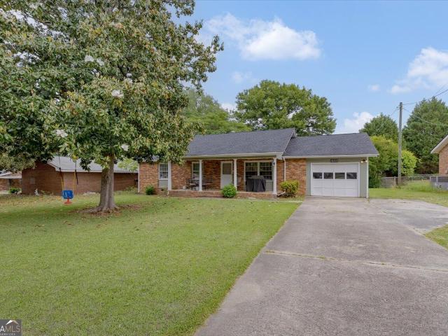 House for sale in Kathleen, Georgia