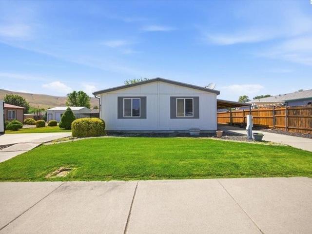 House for sale in Benton City, Washington