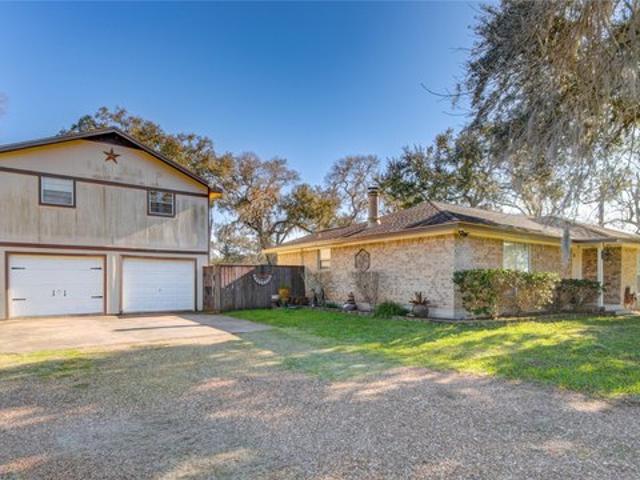 House for sale in Brazoria, Texas
