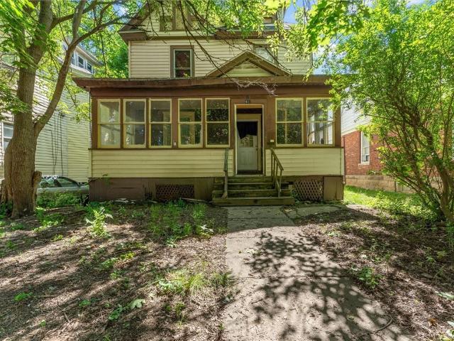 House for sale in Syracuse, New York