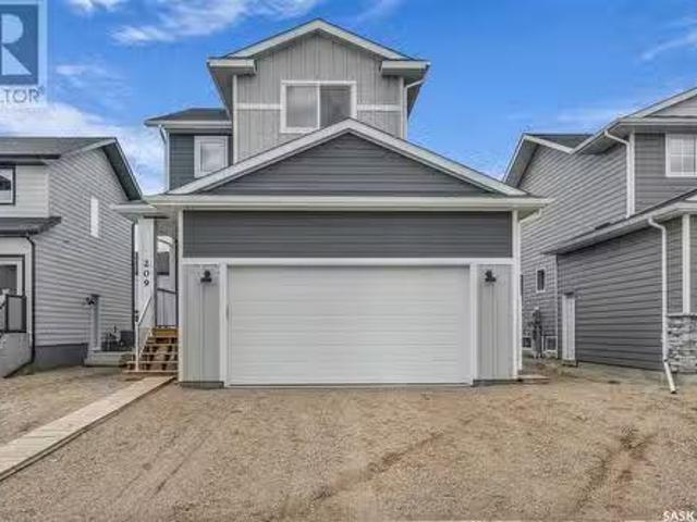House for sale in Saskatoon, Saskatchewan