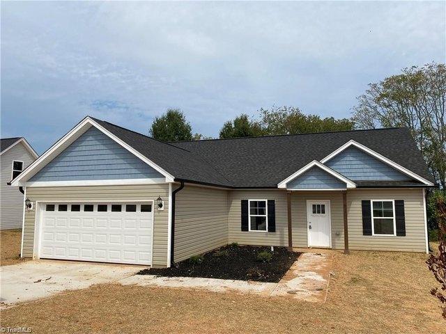 House for sale in Yadkinville, Yadkin County