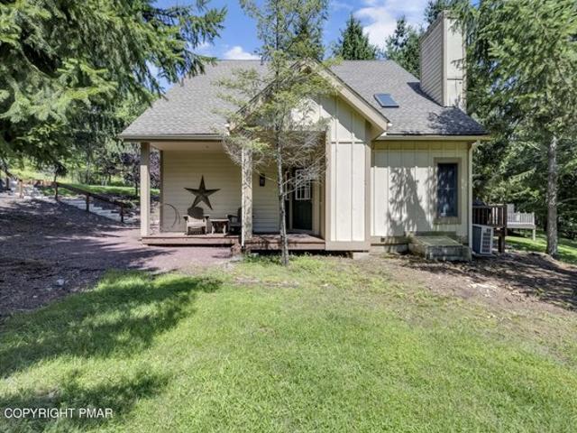 Townhouse for sale in Bartonsville, Pennsylvania