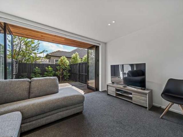 Townhouse for sale in Spreydon, Canterbury