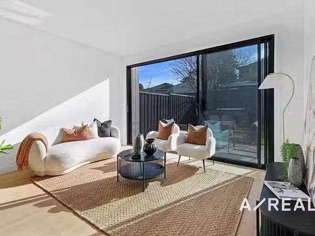 House for rent in Airport West, Victoria