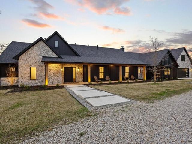 House for sale in Gunter, Texas