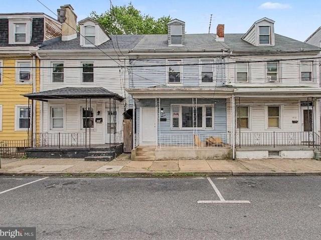 Townhouse for sale in Burlington, Burlington County