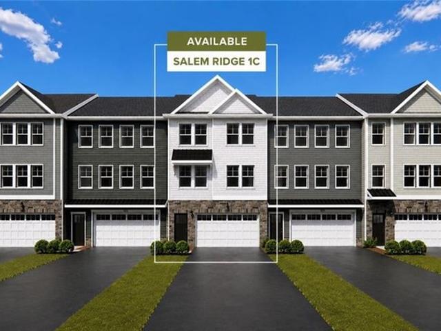 Townhouse for sale in Delmont, Pennsylvania