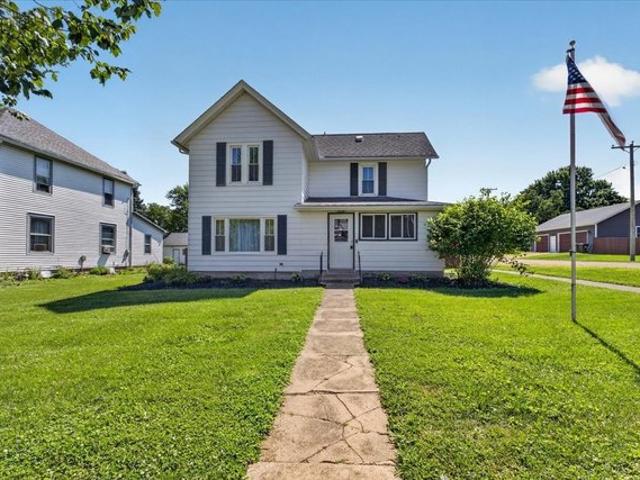 House for sale in Leaf River, Illinois