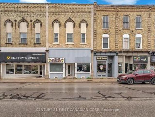 Commercial for rent in Warwick, Ontario
