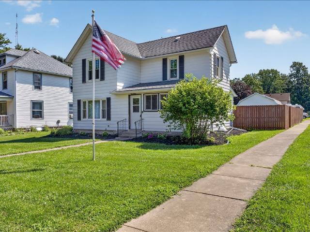 House for sale in Leaf River, Illinois
