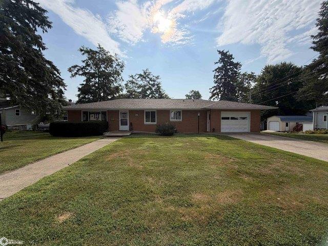 House for sale in Centerville, Iowa